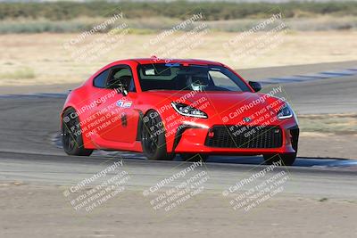 media/Sep-15-2024-Speed Ventures (Sun) [[7a54f7ed2f]]/86 Group/Session 1 (Outside Grapevine)/